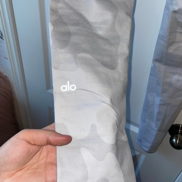 High Wasted Camo Vapor Legging - Picture 5 of 6